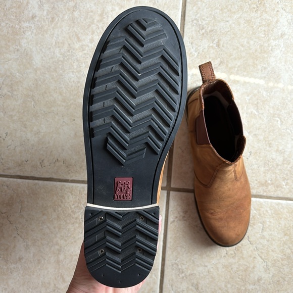 Brown Kodiak Alma Chelsea Boots - Picture 3 of 4